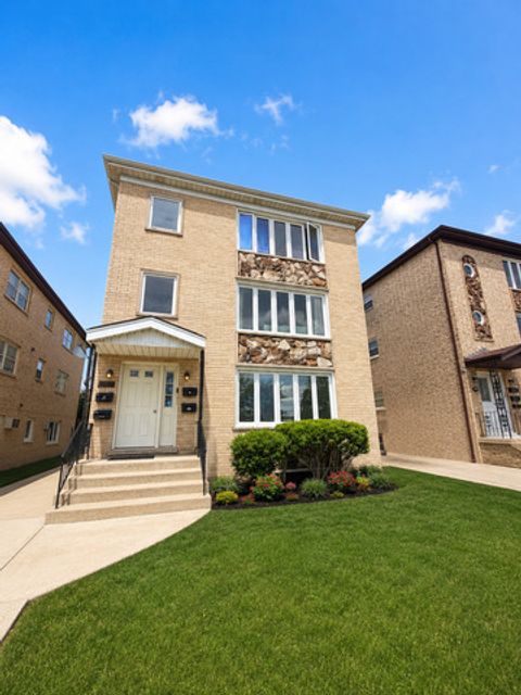 Photo of 7942 W Addison Street #3, Chicago, IL 60634 (MLS # 12660115)