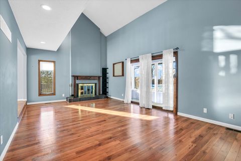 Tiny photo for 4 Genevieve Lane, Champaign, IL 61822 (MLS # 12498292)