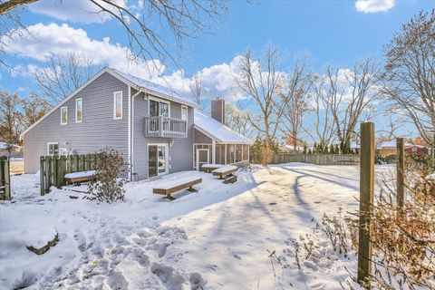 Tiny photo for 4 Genevieve Lane, Champaign, IL 61822 (MLS # 12498292)