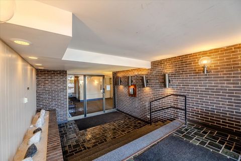 Tiny photo for 4623 N Chester Avenue #110, Chicago, IL 60656 (MLS # 12489772)