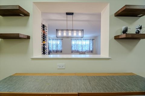Tiny photo for 4623 N Chester Avenue #110, Chicago, IL 60656 (MLS # 12489772)