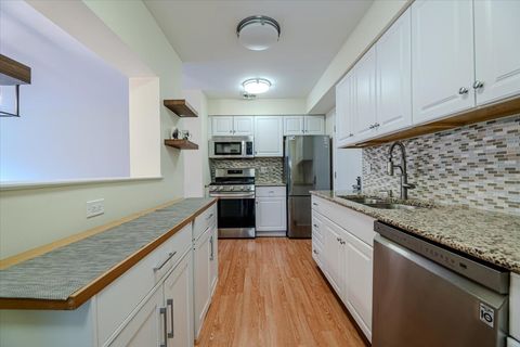 Tiny photo for 4623 N Chester Avenue #110, Chicago, IL 60656 (MLS # 12489772)