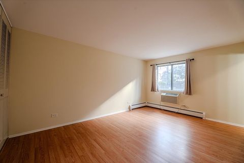 Tiny photo for 4623 N Chester Avenue #110, Chicago, IL 60656 (MLS # 12489772)
