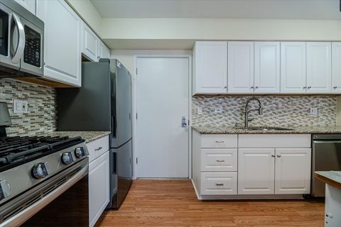 Tiny photo for 4623 N Chester Avenue #110, Chicago, IL 60656 (MLS # 12489772)