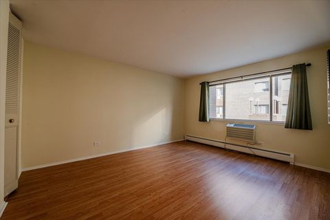 Tiny photo for 4623 N Chester Avenue #110, Chicago, IL 60656 (MLS # 12489772)