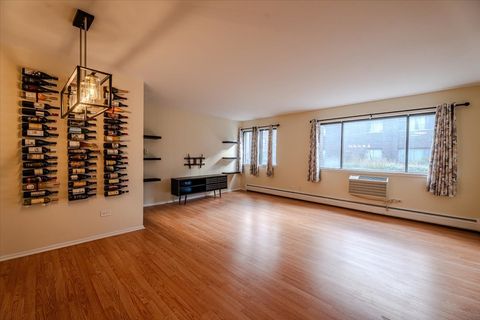 Tiny photo for 4623 N Chester Avenue #110, Chicago, IL 60656 (MLS # 12489772)