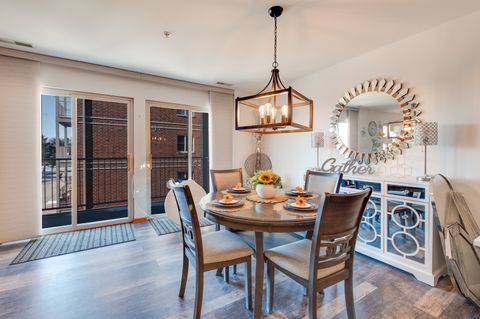 Tiny photo for 100 N Bokelman Street #329, Roselle, IL 60172 (MLS # 12553831)