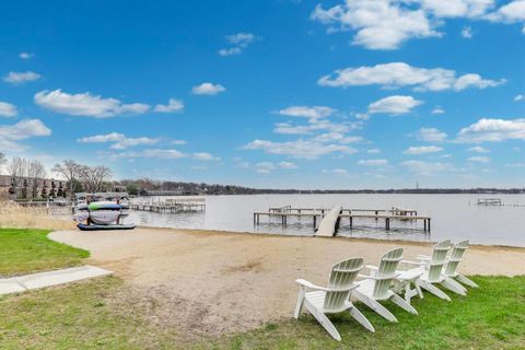 Tiny photo for 12 Golden Sunset Drive, Lake Zurich, IL 60047 (MLS # 12529602)