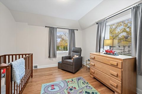 Tiny photo for 300 Lincolnwood Road, Highland Park, IL 60035 (MLS # 12520413)