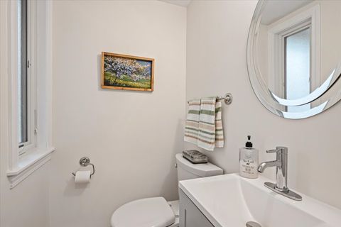 Tiny photo for 300 Lincolnwood Road, Highland Park, IL 60035 (MLS # 12520413)