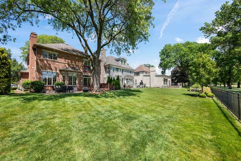 Tiny photo for 1105 Austin Avenue, Park Ridge, IL 60068 (MLS # 12650079)