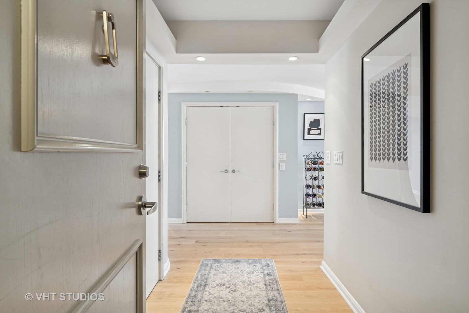 40 E Cedar Street 8CD