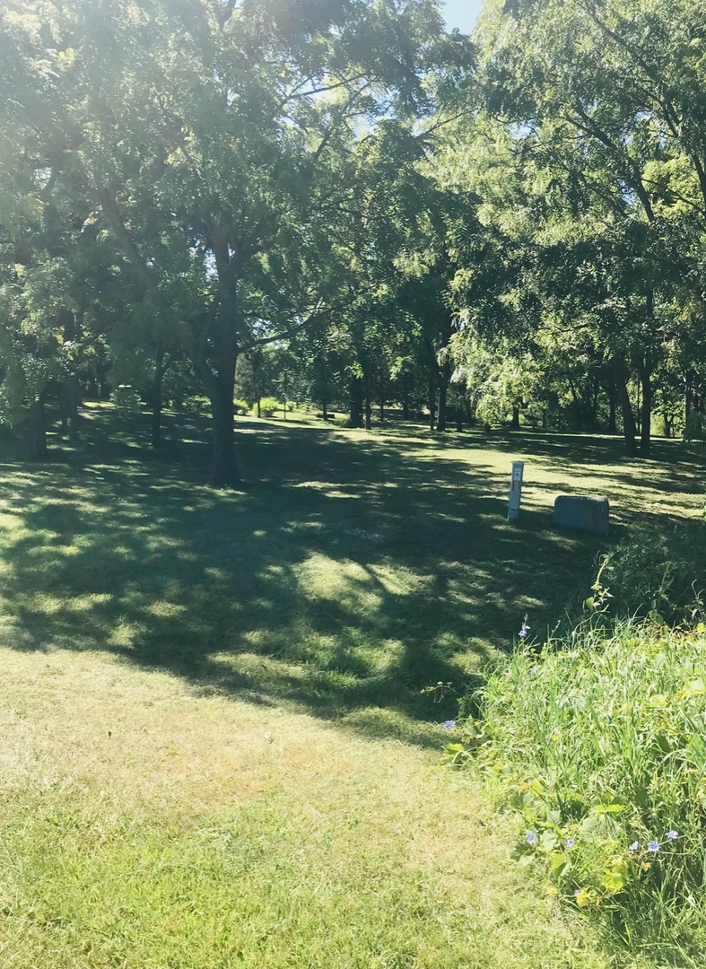 2618 N 3689th Road