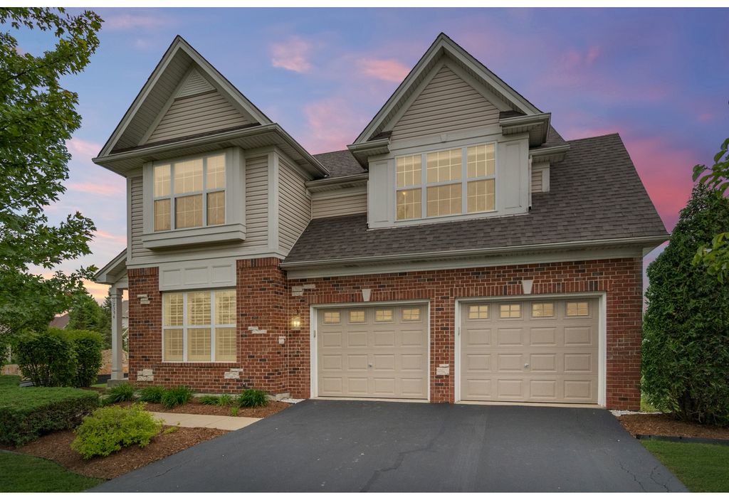 Photo for 12354 S Blue Water Parkway, Plainfield, IL 60585 (MLS # 12500506)