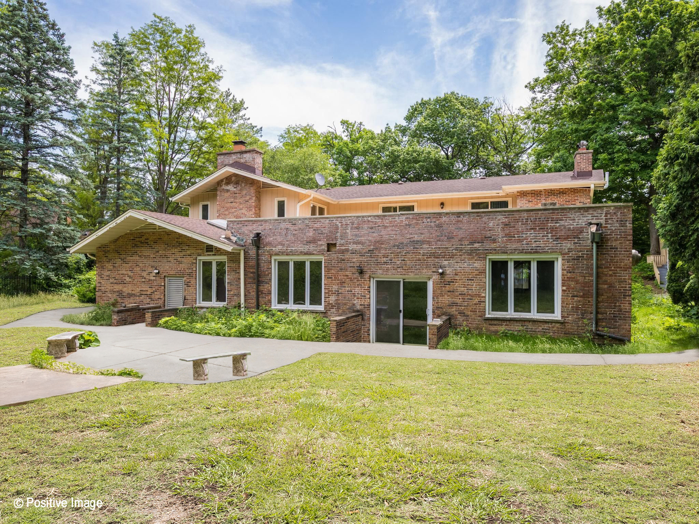 188 N BLOOMINGDALE Road