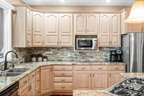 Tiny photo for 1902 Quail Run Cc Court, Normal, IL 61761 (MLS # 12468891)