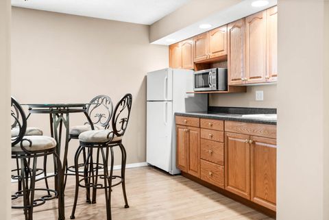 Tiny photo for 1902 Quail Run Cc Court, Normal, IL 61761 (MLS # 12468891)