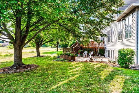 Tiny photo for 1902 Quail Run Cc Court, Normal, IL 61761 (MLS # 12468891)