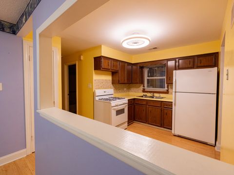 Tiny photo for 9170 Crescent Court, Oak Lawn, IL 60453 (MLS # 12554152)