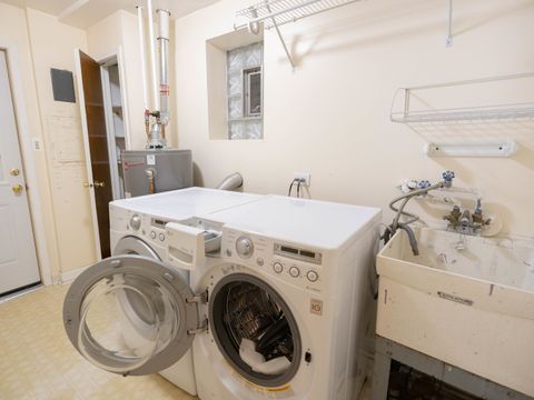 Tiny photo for 9170 Crescent Court, Oak Lawn, IL 60453 (MLS # 12554152)