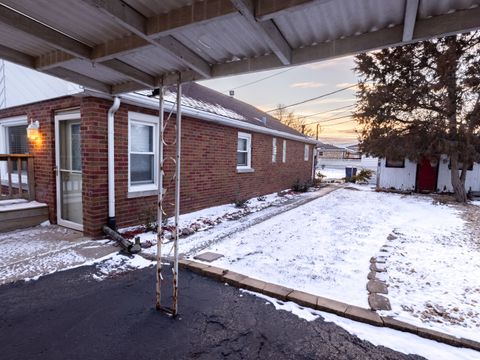 Tiny photo for 9170 Crescent Court, Oak Lawn, IL 60453 (MLS # 12554152)