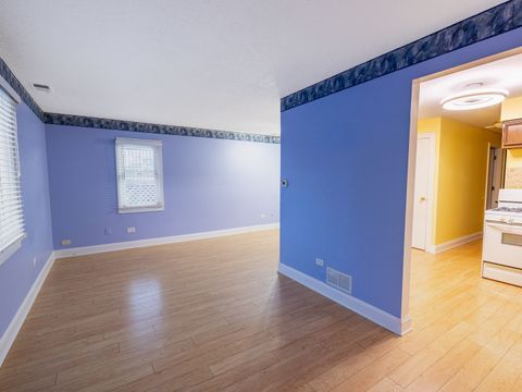 Tiny photo for 9170 Crescent Court, Oak Lawn, IL 60453 (MLS # 12554152)