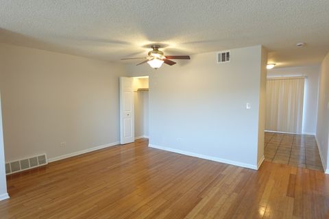 Tiny photo for 1424 CAROL Court #3A, Palatine, IL 60074 (MLS # 12545833)