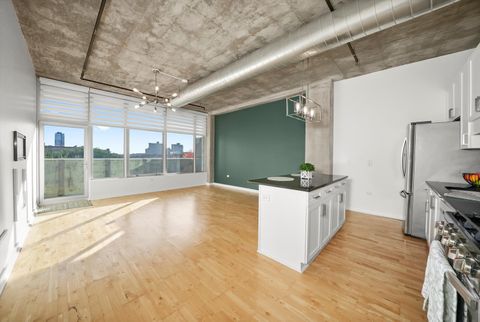 Tiny photo for 50 E 16th Street #411, Chicago, IL 60616 (MLS # 12507650)