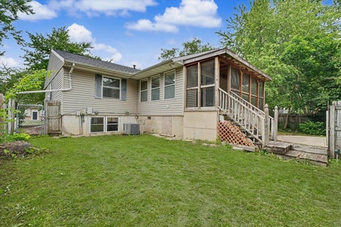 Tiny photo for 904 Fairoaks Drive, Champaign, IL 61821 (MLS # 12669420)