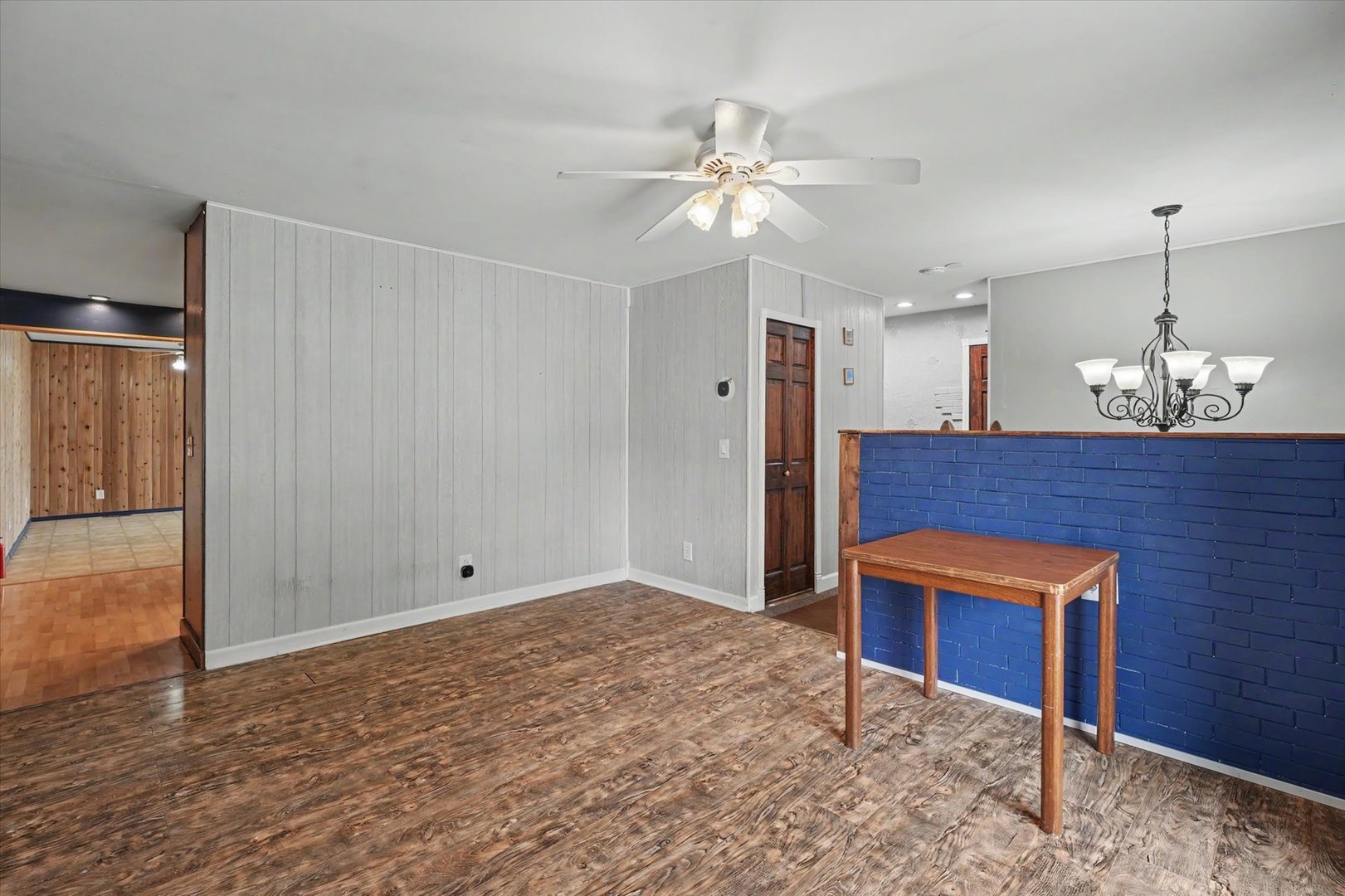904 Fairoaks Drive
