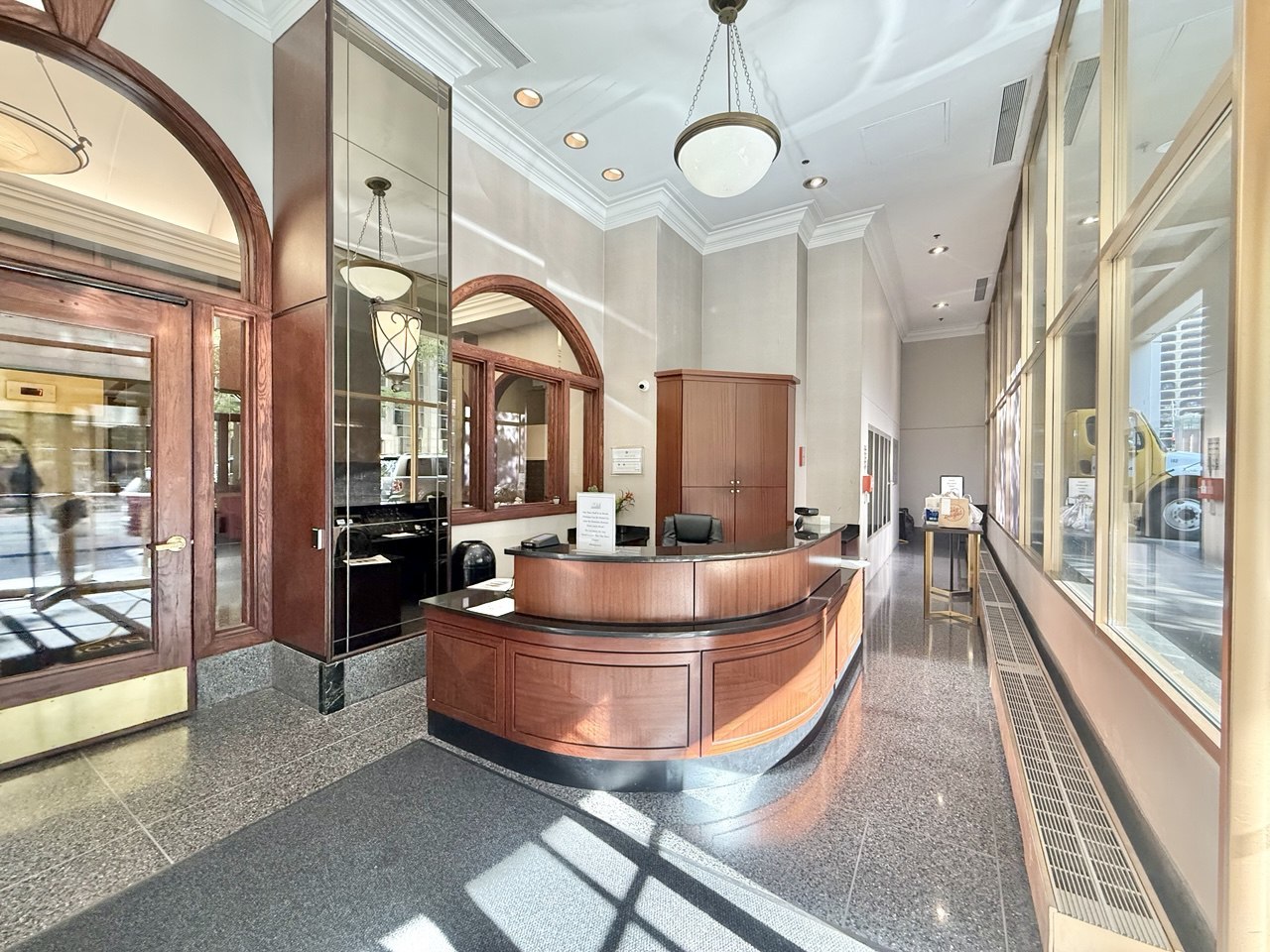 200 N Dearborn Street 2208