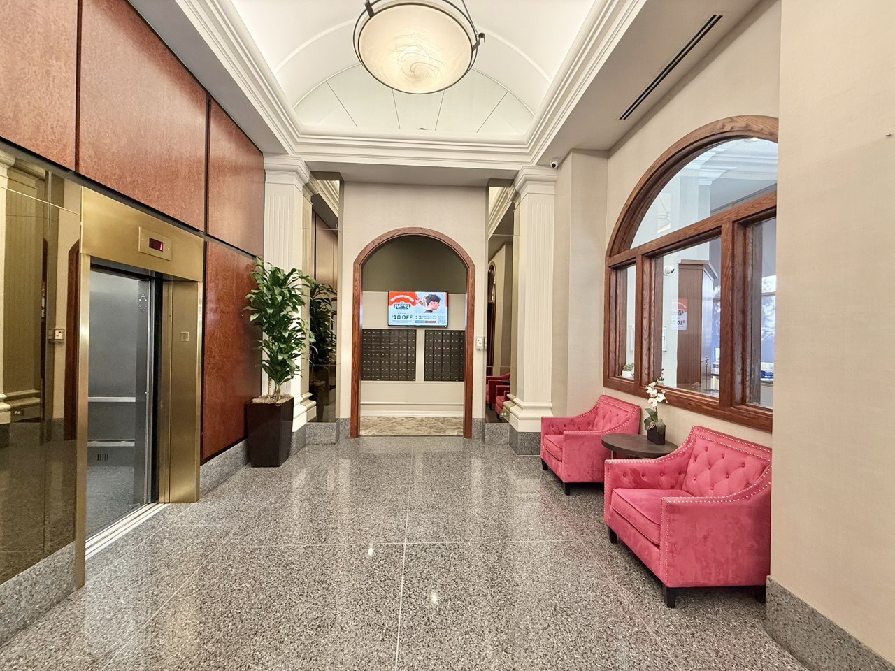200 N Dearborn Street 2208