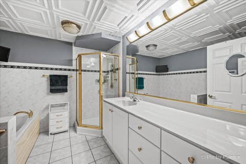 Tiny photo for 1500 S Ardmore Avenue #308, Villa Park, IL 60181 (MLS # 12719076)