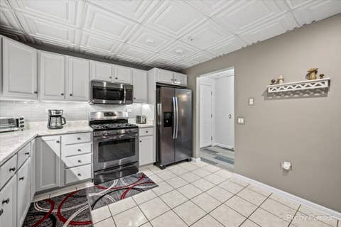 Tiny photo for 1500 S Ardmore Avenue #308, Villa Park, IL 60181 (MLS # 12719076)