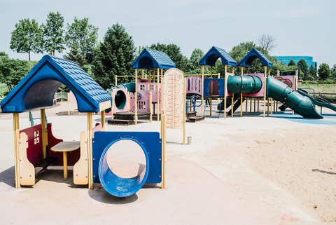 Tiny photo for 475 N Cass Avenue #202, Westmont, IL 60559 (MLS # 12649282)