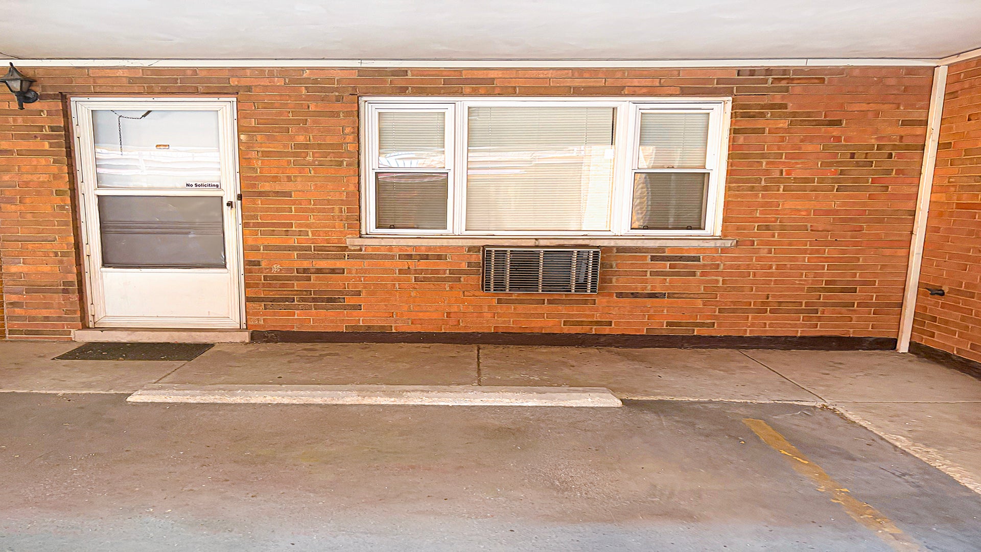 2330 N Harlem Avenue 1E