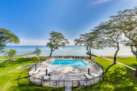 Tiny photo for 1630 Sheridan Road N #2J, Wilmette, IL 60091 (MLS # 12453995)