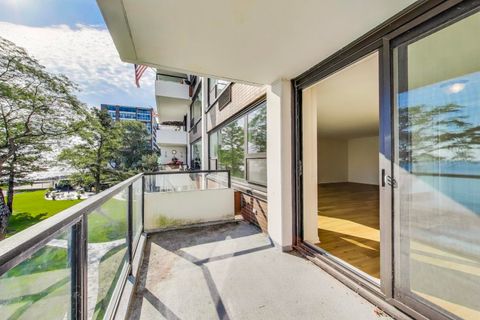 Tiny photo for 1630 Sheridan Road N #2J, Wilmette, IL 60091 (MLS # 12453995)