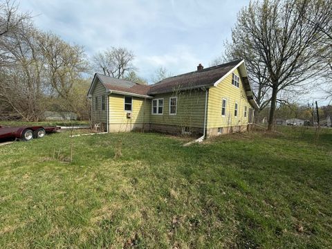 Tiny photo for 10802 W York House Road, Beach Park, IL 60087 (MLS # 12618274)