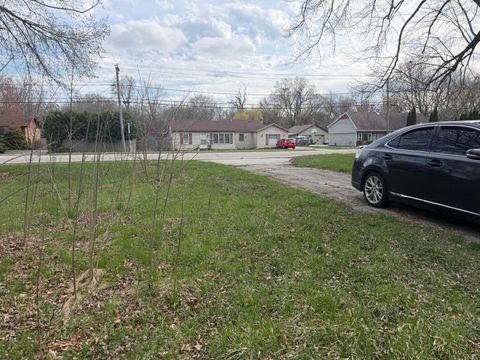 Tiny photo for 10802 W York House Road, Beach Park, IL 60087 (MLS # 12618274)