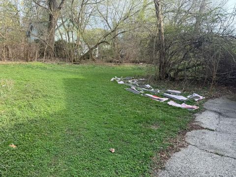 Tiny photo for 10802 W York House Road, Beach Park, IL 60087 (MLS # 12618274)