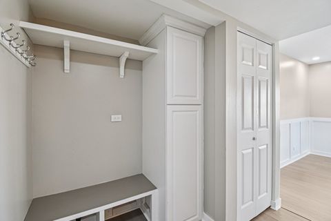 Tiny photo for 1724 Becker Court, Crystal Lake, IL 60014 (MLS # 12500871)