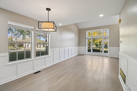 Tiny photo for 1724 Becker Court, Crystal Lake, IL 60014 (MLS # 12500871)