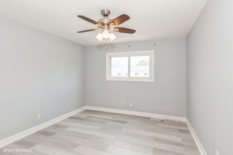 Tiny photo for 412 Greentree Lane, Bolingbrook, IL 60440 (MLS # 12460390)