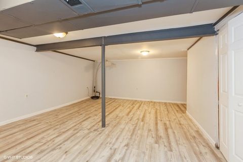 Tiny photo for 412 Greentree Lane, Bolingbrook, IL 60440 (MLS # 12460390)