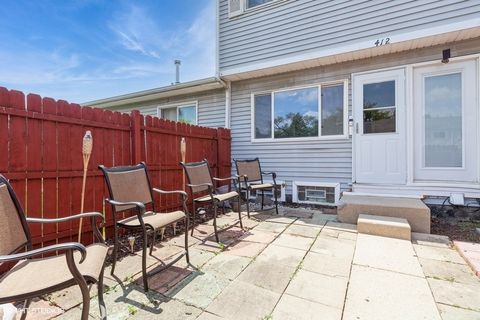 Tiny photo for 412 Greentree Lane, Bolingbrook, IL 60440 (MLS # 12460390)