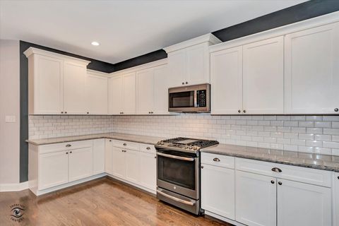 Tiny photo for 1973 Edgeview Drive, New Lenox, IL 60451 (MLS # 12563841)