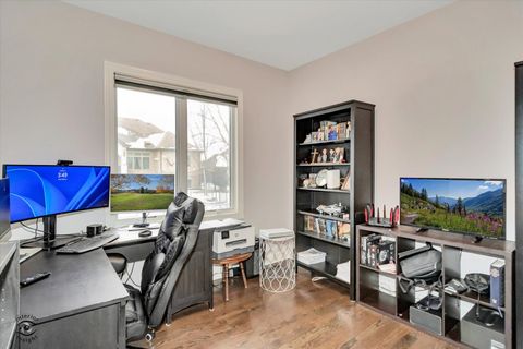 Tiny photo for 1973 Edgeview Drive, New Lenox, IL 60451 (MLS # 12563841)