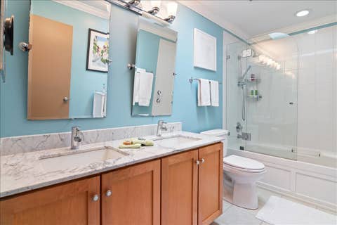 Tiny photo for 4530 S Woodlawn Avenue #305, Chicago, IL 60653 (MLS # 12719933)