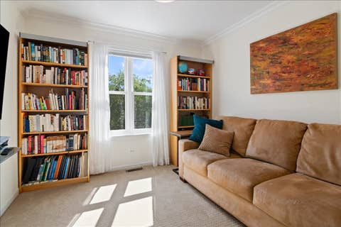 Tiny photo for 4530 S Woodlawn Avenue #305, Chicago, IL 60653 (MLS # 12719933)